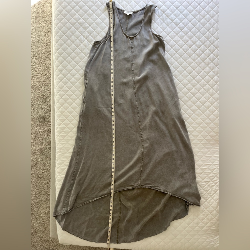 Thread & Supply Stone Gray Sleeveless Top